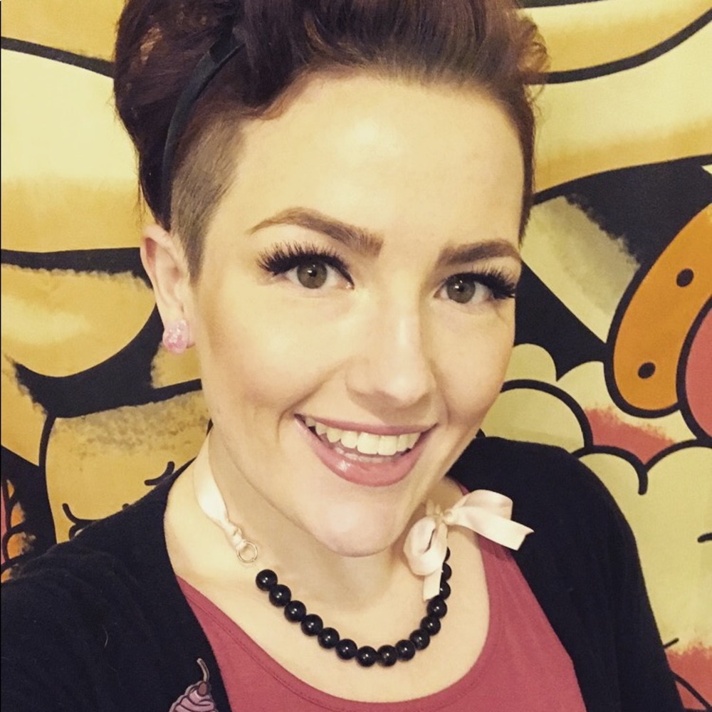 Meet your Posher, Amanda